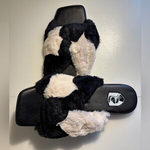 ⭐️Vivienne Hu Slippers SZ 39 NEW⭐️